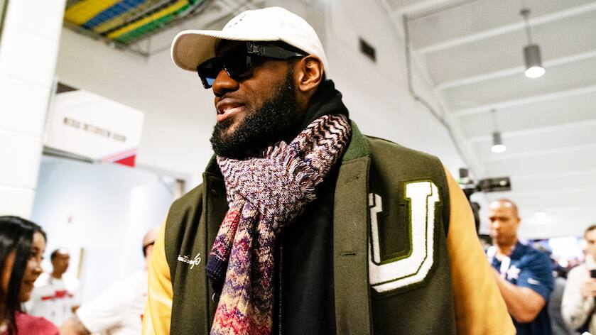 レブロン ジェームズがレッドソックスとリバプールの共同オーナーグループに参画 Nba Rakuten レブロン ジェームズがレッドソックスとリバプールの共同オーナーグループに参画 Nba Rakuten