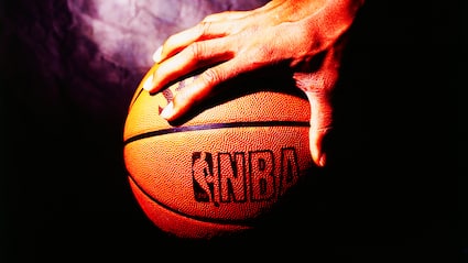 原点回帰かつ新時代のスタート Nbaが公式球をウィルソンへ変えた理由 杉浦大介コラム Vol 22 Nba Rakuten